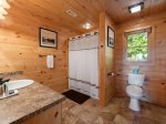 Soaring Hawk Lodge: Upper Level Master Bathroom
